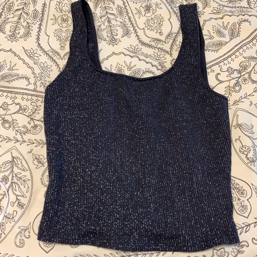 Scoop neck tank top
